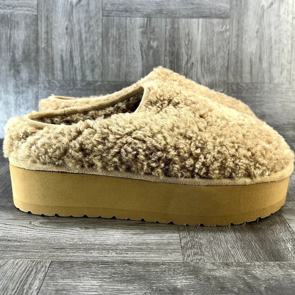 Madden Girl Eazy Slippers Women 8M Tan Faux Fur Teddy Platform Cozy New
